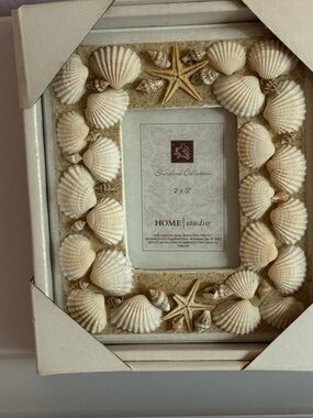 Seashell Photo Frame - Cream